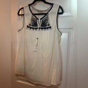 Embroidered Sleeveless Cream Top
